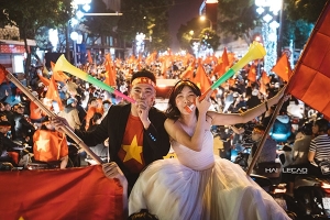 Độc đáo bộ ảnh cưới mừng chiến thắng  của đội tuyển U23 Việt Nam