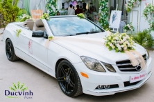 Thuê xe cưới Mercedes E mui trần đẳng cấp cho lễ cưới