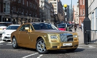 Đã xuất hiện dàn siêu xe mạ vàng tại Anh