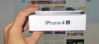 Đập hộp Iphone 4S đầu tiên về Việt Nam