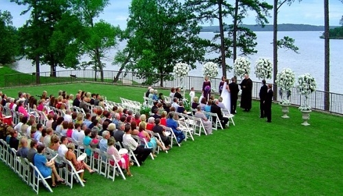 Mách nhỏ cách tổ chức đám cưới trong mùa hè