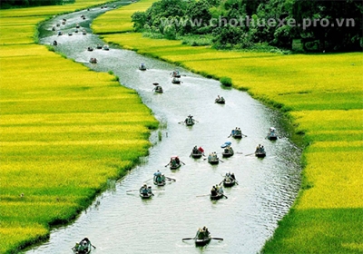 Cho thuê xe đi Ninh Bình từ Hà Nội 3 Cho thuê xe đi Ninh Bình từ Hà Nội 3