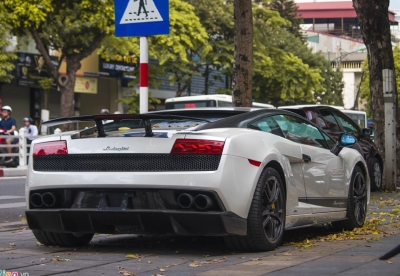 Cho thuê siêu xe Lamborghini 