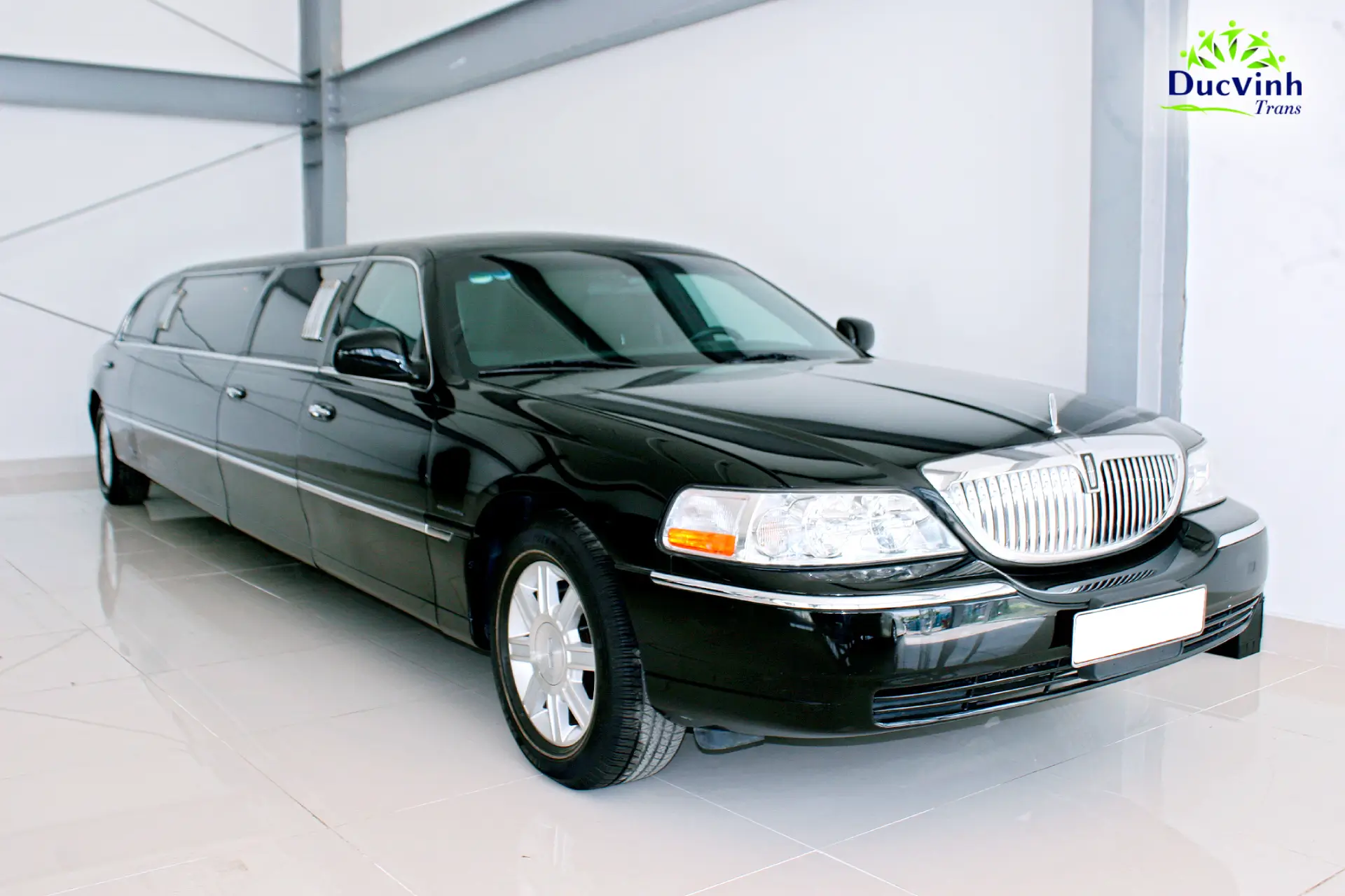 Cho Thuê xe Lincoln Limousine Sang Trọng