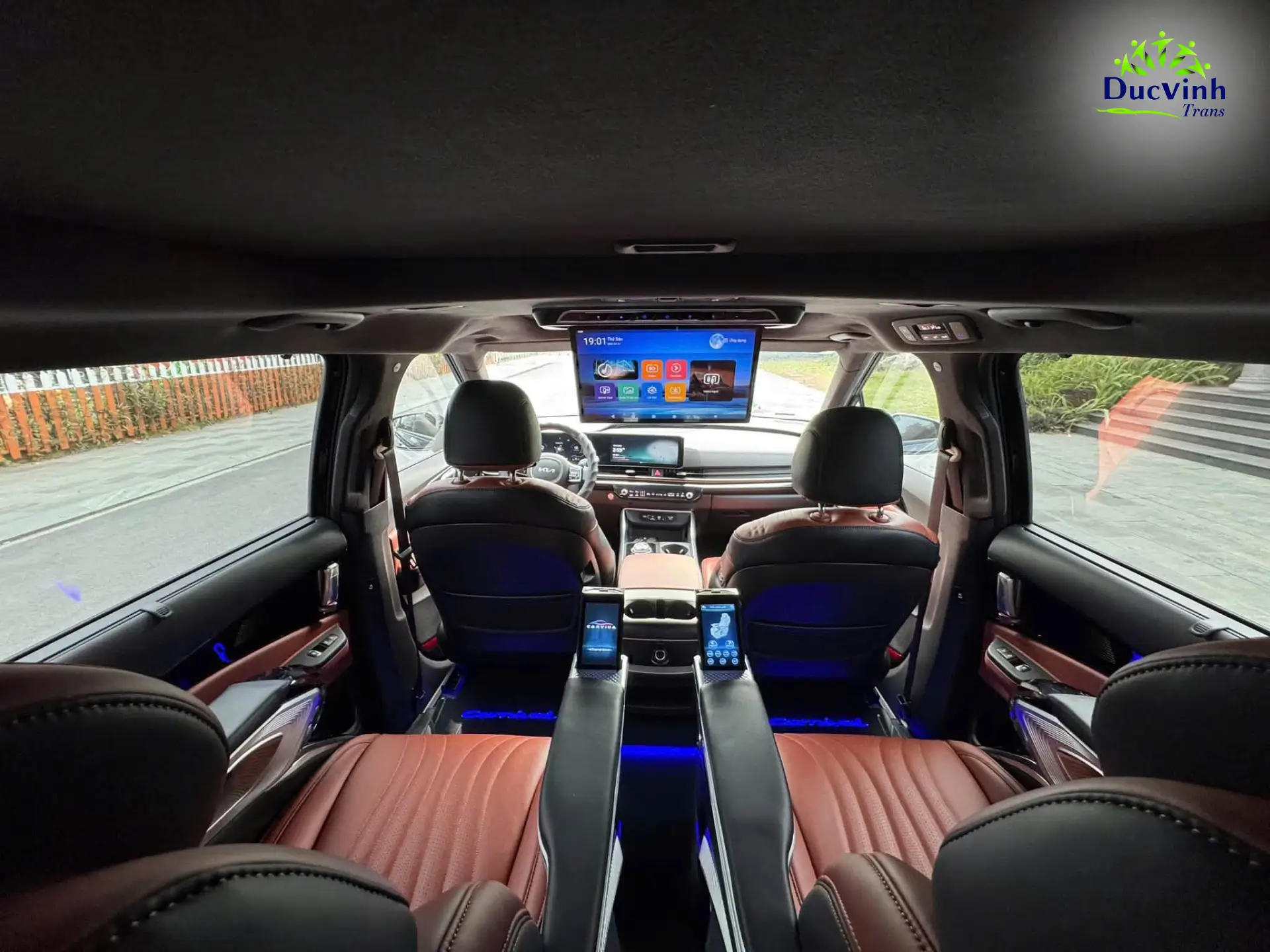 Cho Thuê Xe KIA Carnival MPV 7 Chỗ