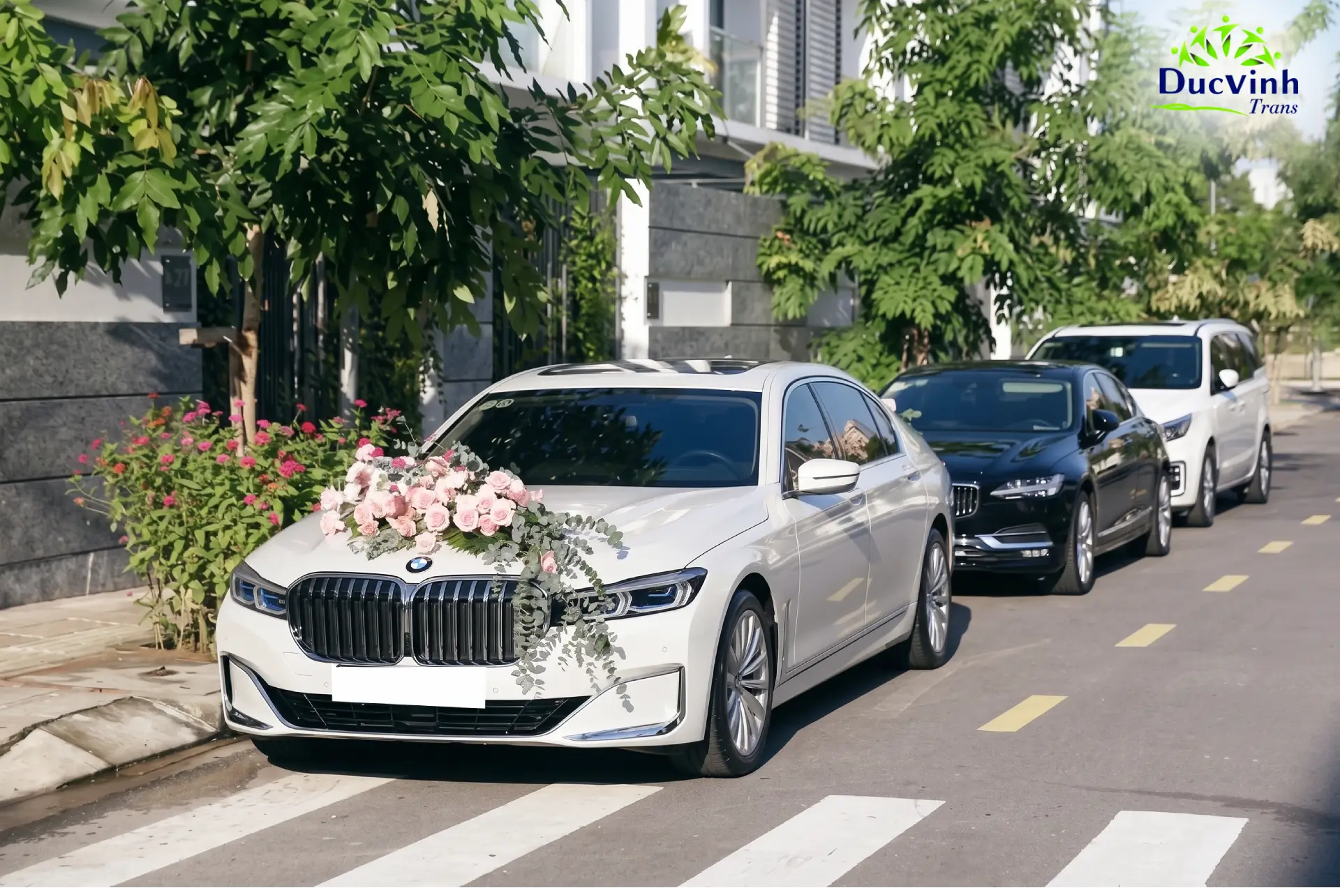 Cho Thuê Xe Cưới BMW 750i Sang Trọng