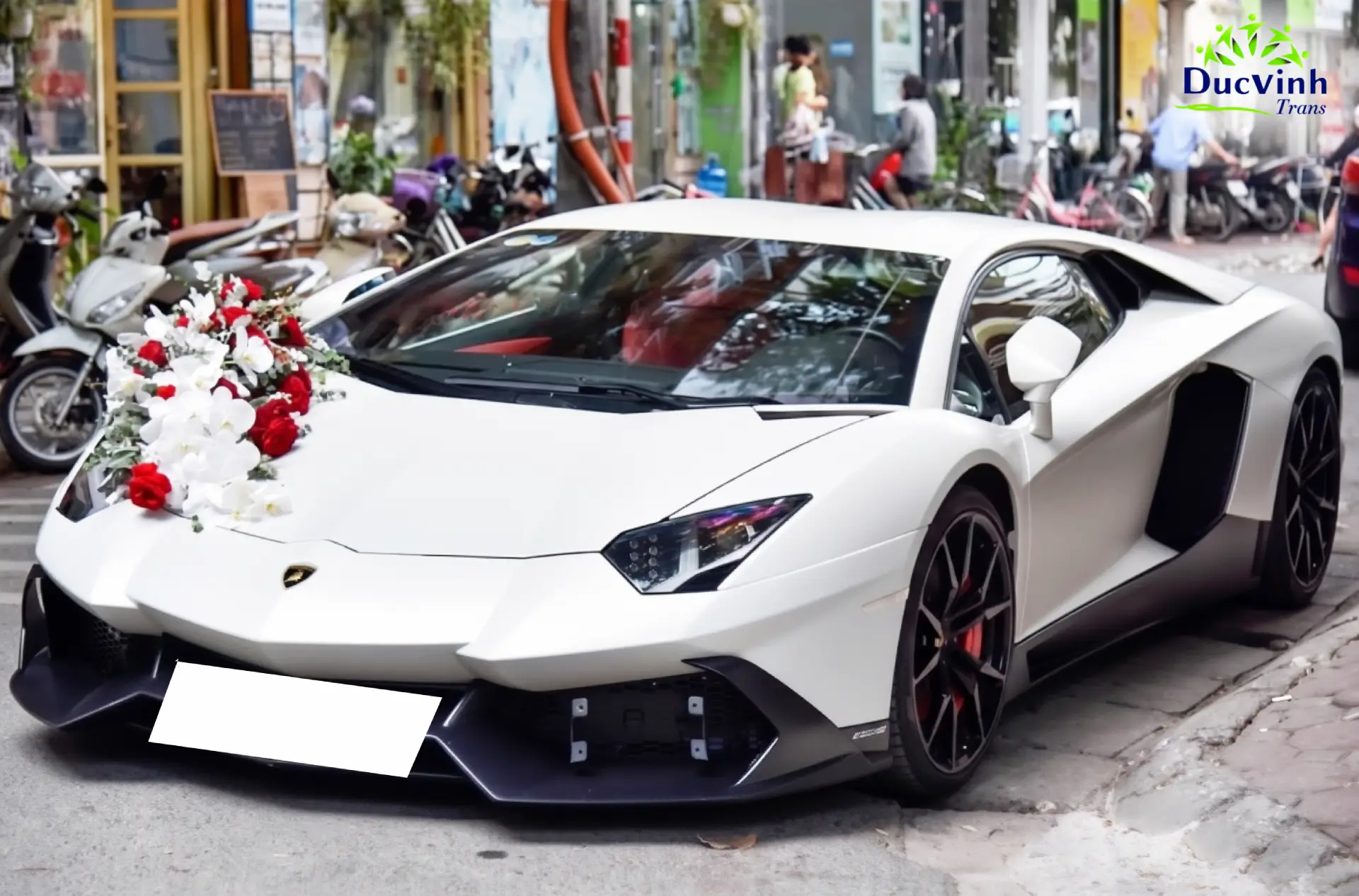 Cho thuê xe cưới Lamborghini Aventador