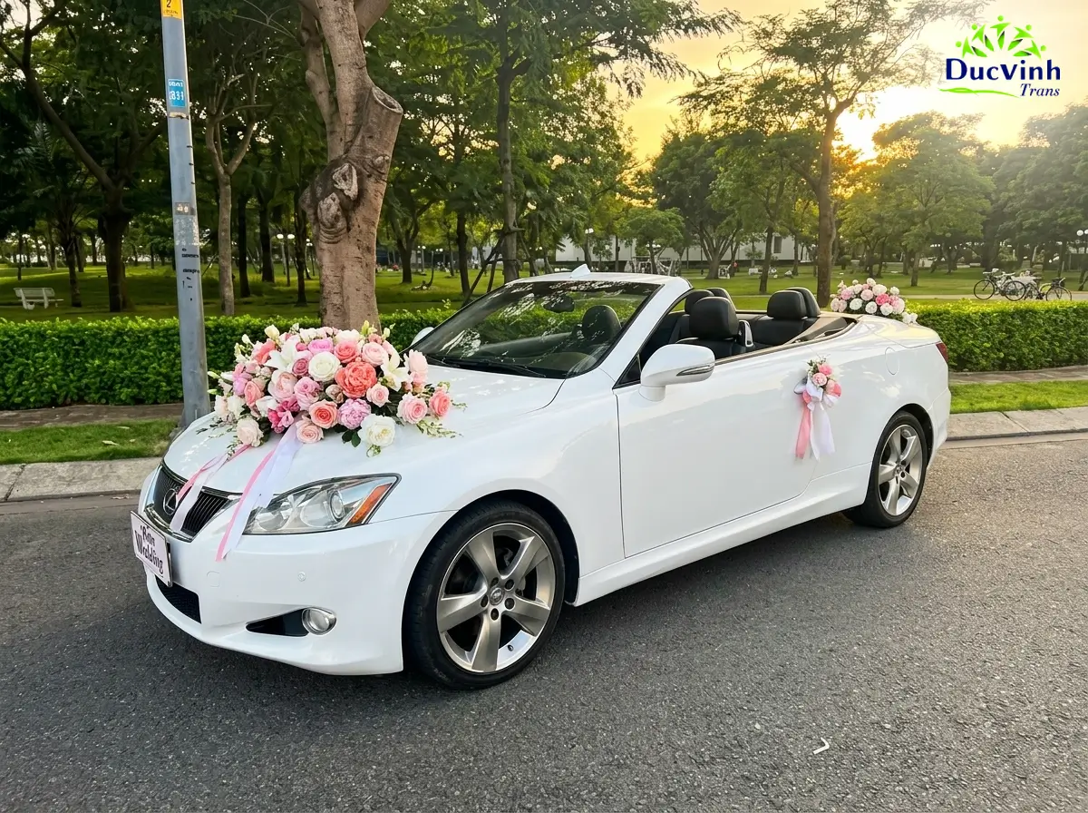 Cho Thuê Xe Cưới Lexus IS250 Mui Trần