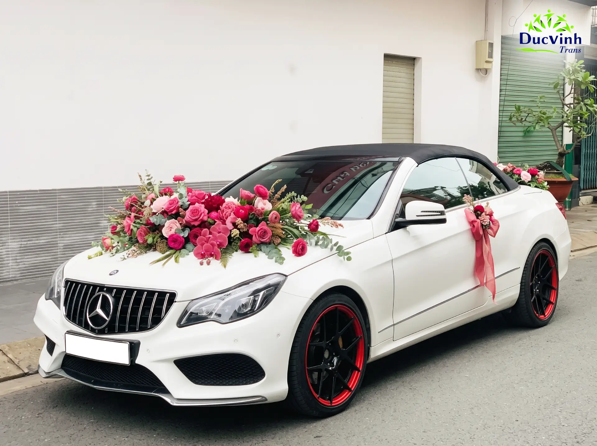 Cho Thuê Xe Cưới Mercedes E400 Hạng Sang