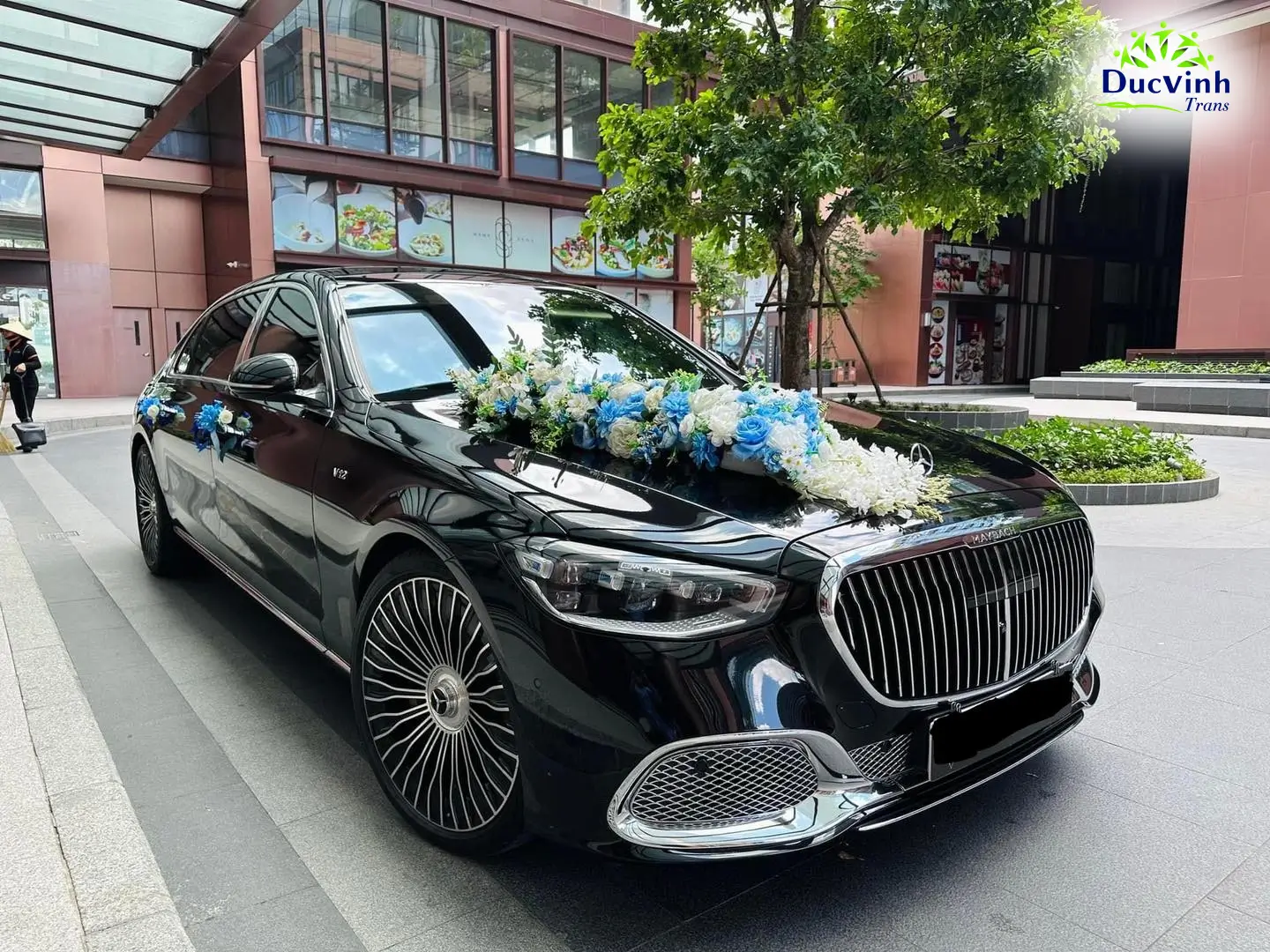 Cho thuê xe cưới Mercedes S600 Maybach