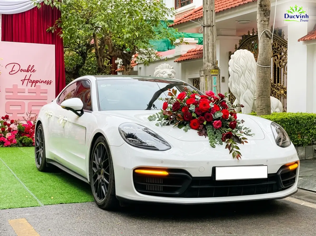 Cho Thuê Xe Cưới Porsche Panamera Sang Trọng